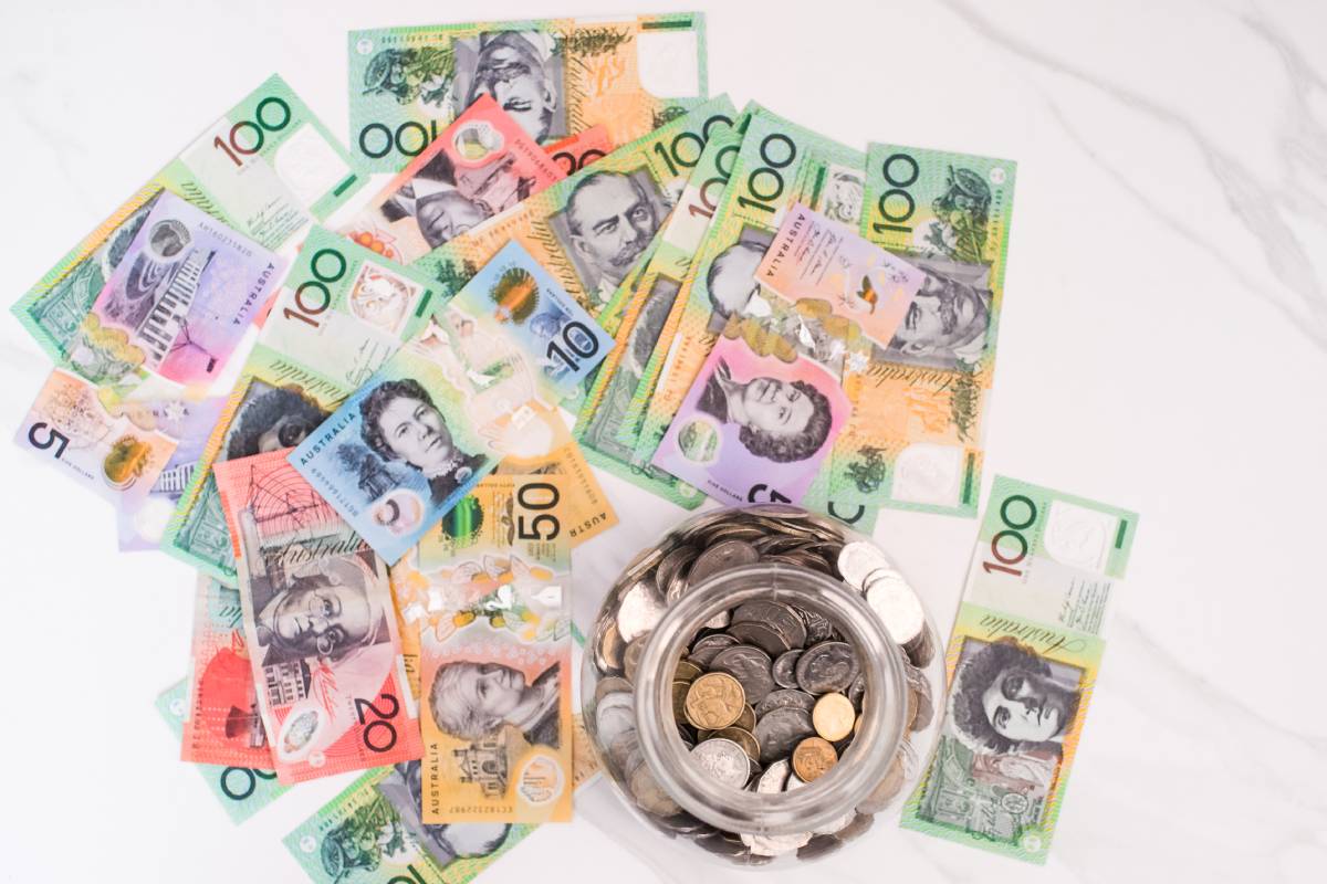 8 Smart Ways Australian Men Can Budget Their Salary: Practical Money-Saving Strategies for Working Men